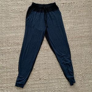 Women’s joggers